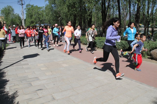 健身跑步活动开始.JPG